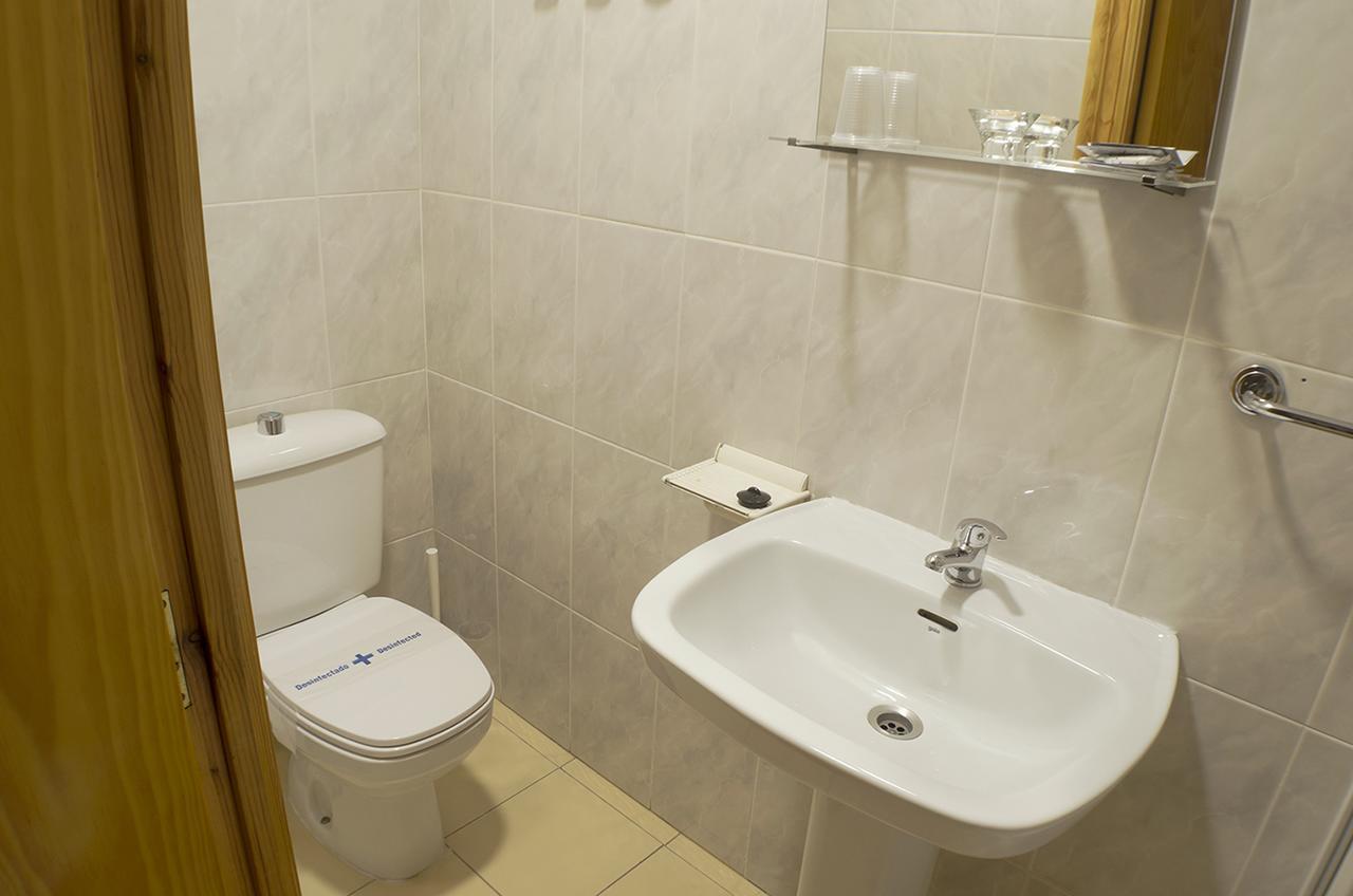 Hostal Los Calatravos Альканьис Экстерьер фото